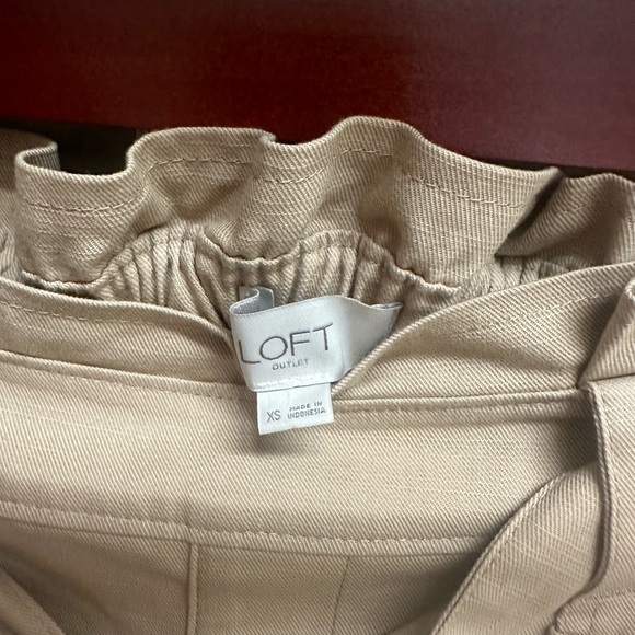 LOFT Paperbag pants - Picture 4 of 4